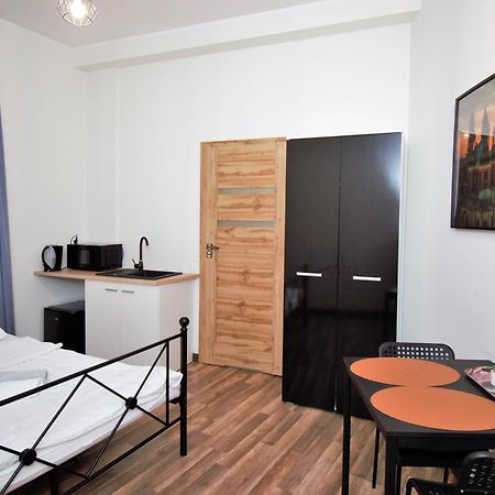 Roomspoznan Pl - Apartamenty I Pokoje Polwiejska 20 - 24H Self Check-In Exterior foto