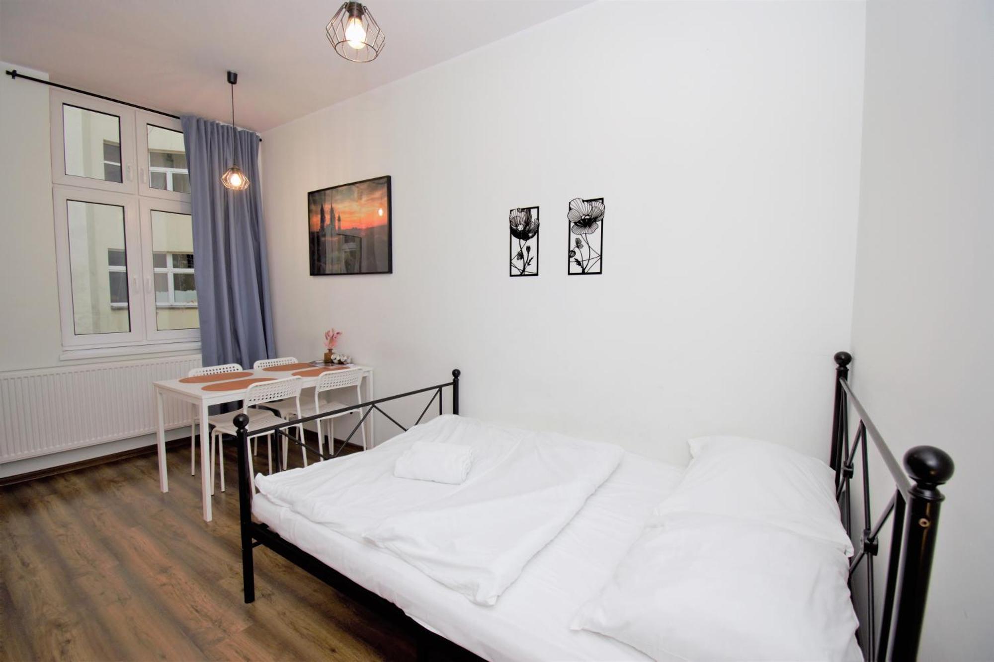 Roomspoznan Pl - Apartamenty I Pokoje Polwiejska 20 - 24H Self Check-In Exterior foto